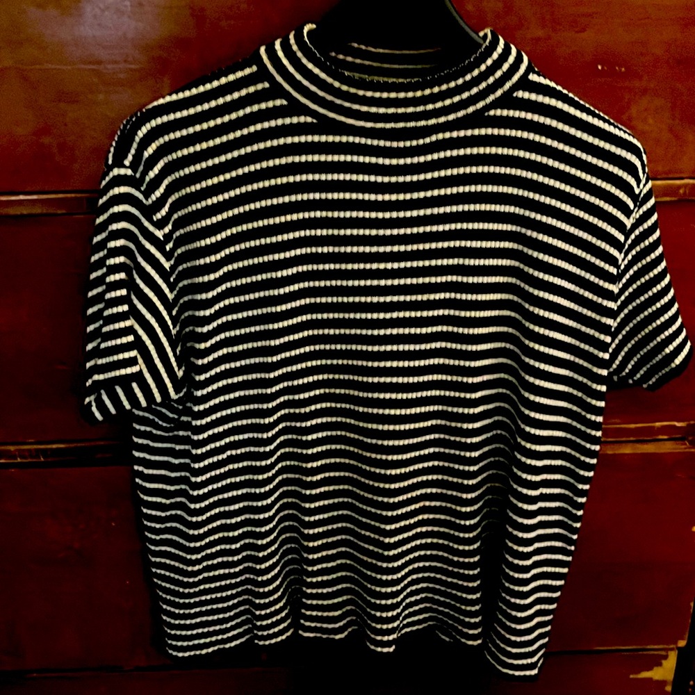 Vintage : stripped : blk/white short sleeve blouse